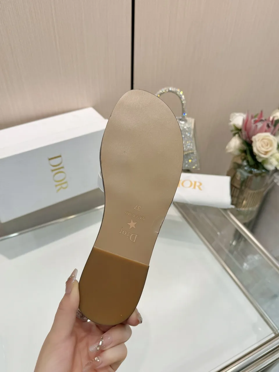 👟👟Ex-factory price 340👟👟 Dior new model, 9 colors available, cowhide fabric, code number 35-42, leather sole +40